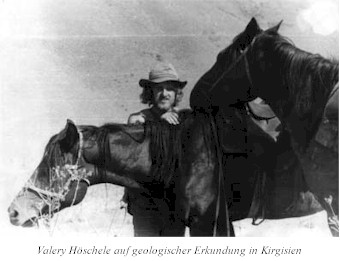 Valery Höschele auf geologischer Erkundung in Kirgisien